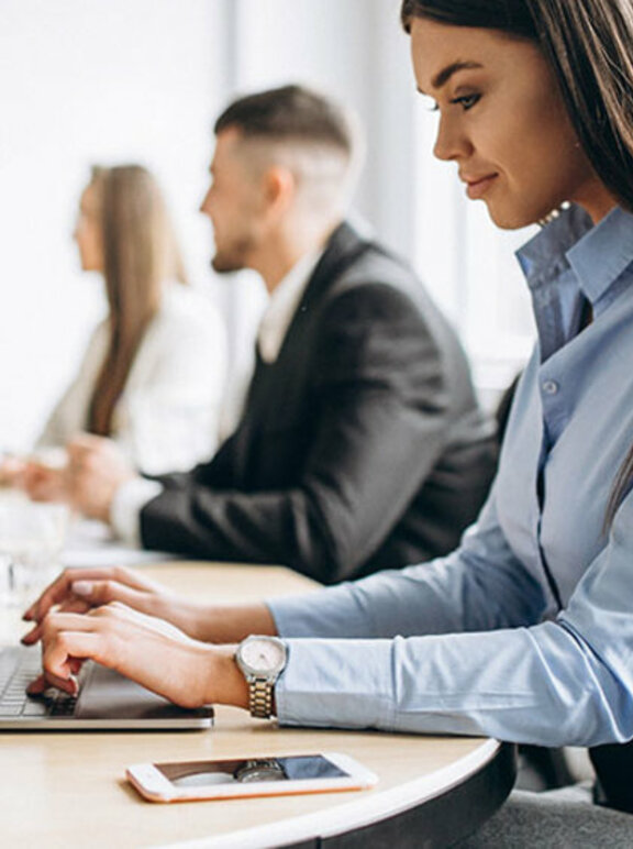 Trabalhe Conosco - Desenvolvimento profissional e pessoal